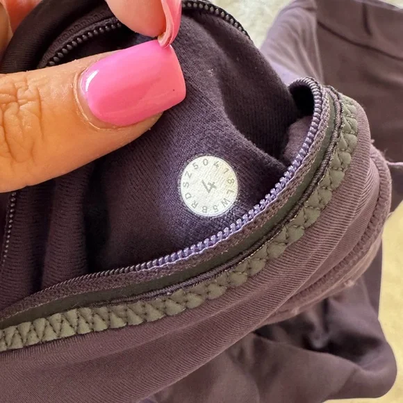 Lululemon Toasty Tech Tight II Leggings in Cyber